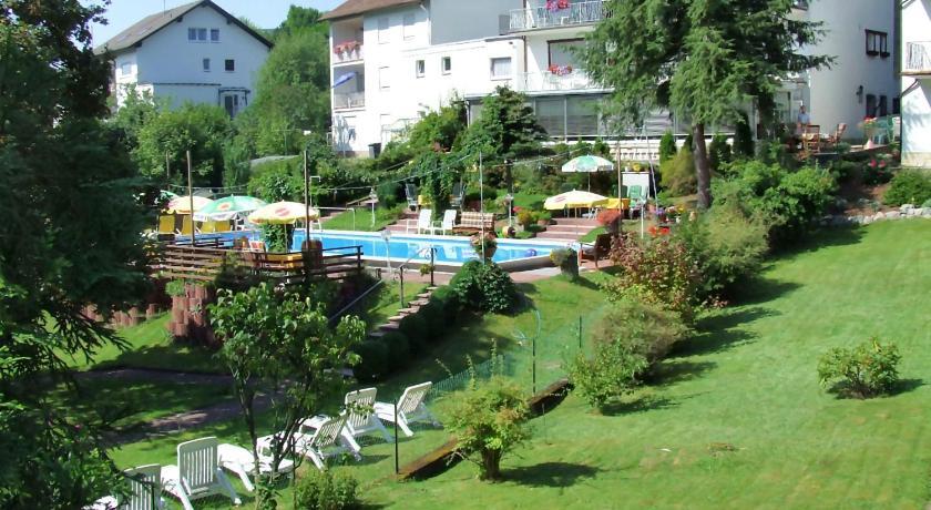 Lindenfels Pension Karina מראה חיצוני תמונה